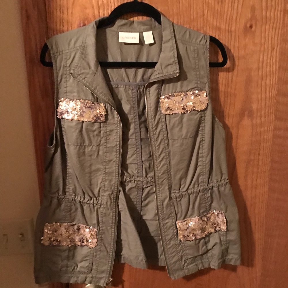 Chico’s zip up sequence vest
